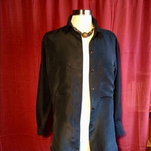 ☘️ 3/$25 Vintage Silk Shirt
